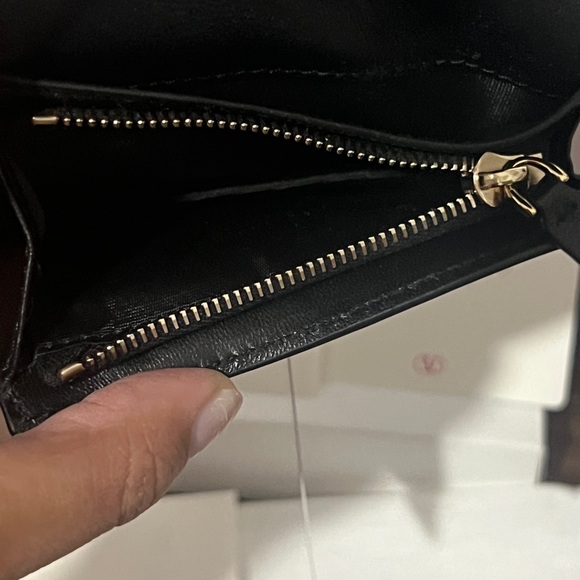 Valentino Garavani
Black Wallet Vlogo The Bold Edition - Picture 7 of 7